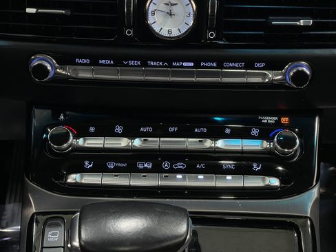 Used 2018 Genesis G90 3.3T Premium image 26