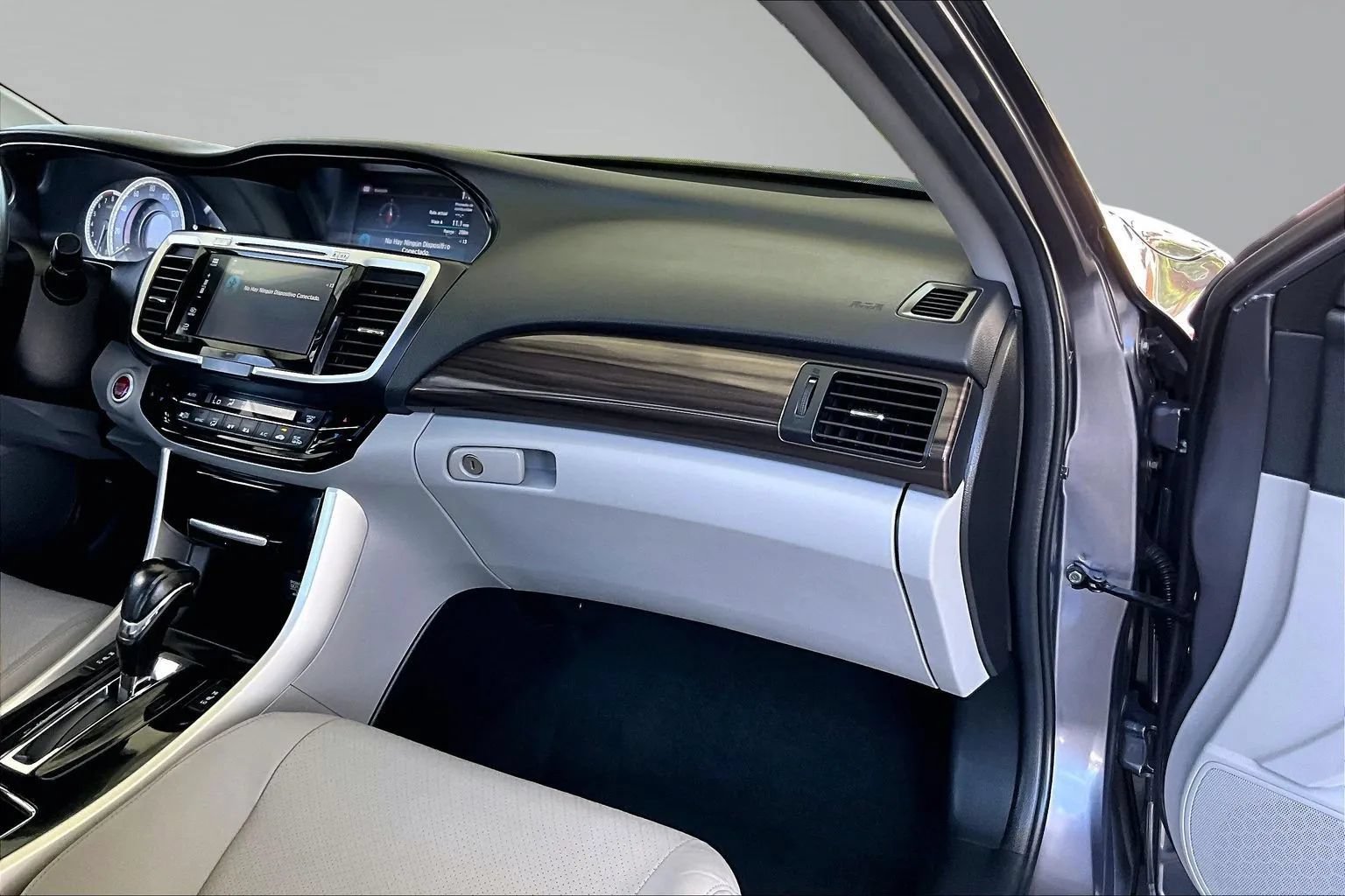 Used 2016 Honda Accord EX-L image 23