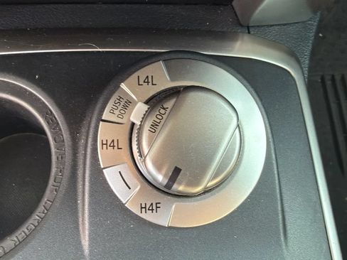 Used 2024 Toyota 4Runner Limited AWD/4WD image 30