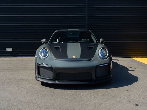 Certified 2018 Porsche 911 GT2 RS RWD image 6
