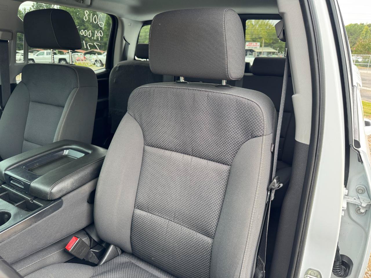 Used 2018 Chevrolet Silverado 1500 LT w/ All Star Edition AWD/4WD image 30