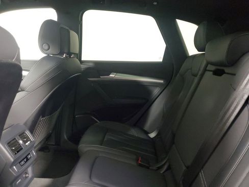 Used 2025 Audi Q5 2.0T Premium image 12