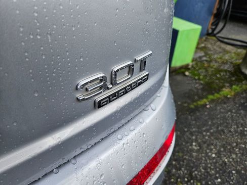 Used 2017 Audi Q7 3.0T Premium Plus w/ Premium Plus Package image 9