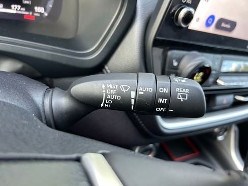 Certified 2025 Toyota Grand Highlander FWD image 24