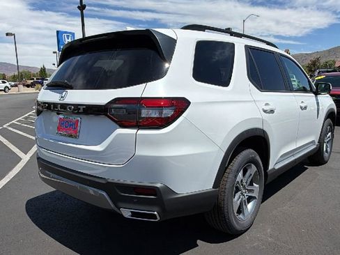 New 2026 Honda Pilot EX-L image 3