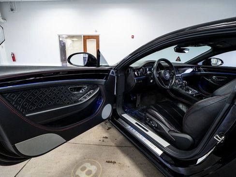 Used 2020 Bentley Continental GT image 34