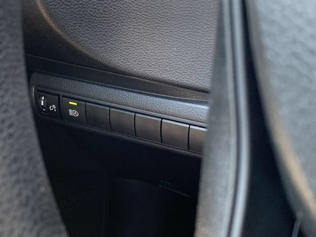 Used 2025 Toyota Corolla LE FWD image 15