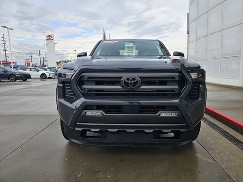 Certified 2025 Toyota Tacoma SR5 image 13