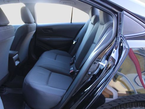 Used 2024 Toyota Corolla LE image 31