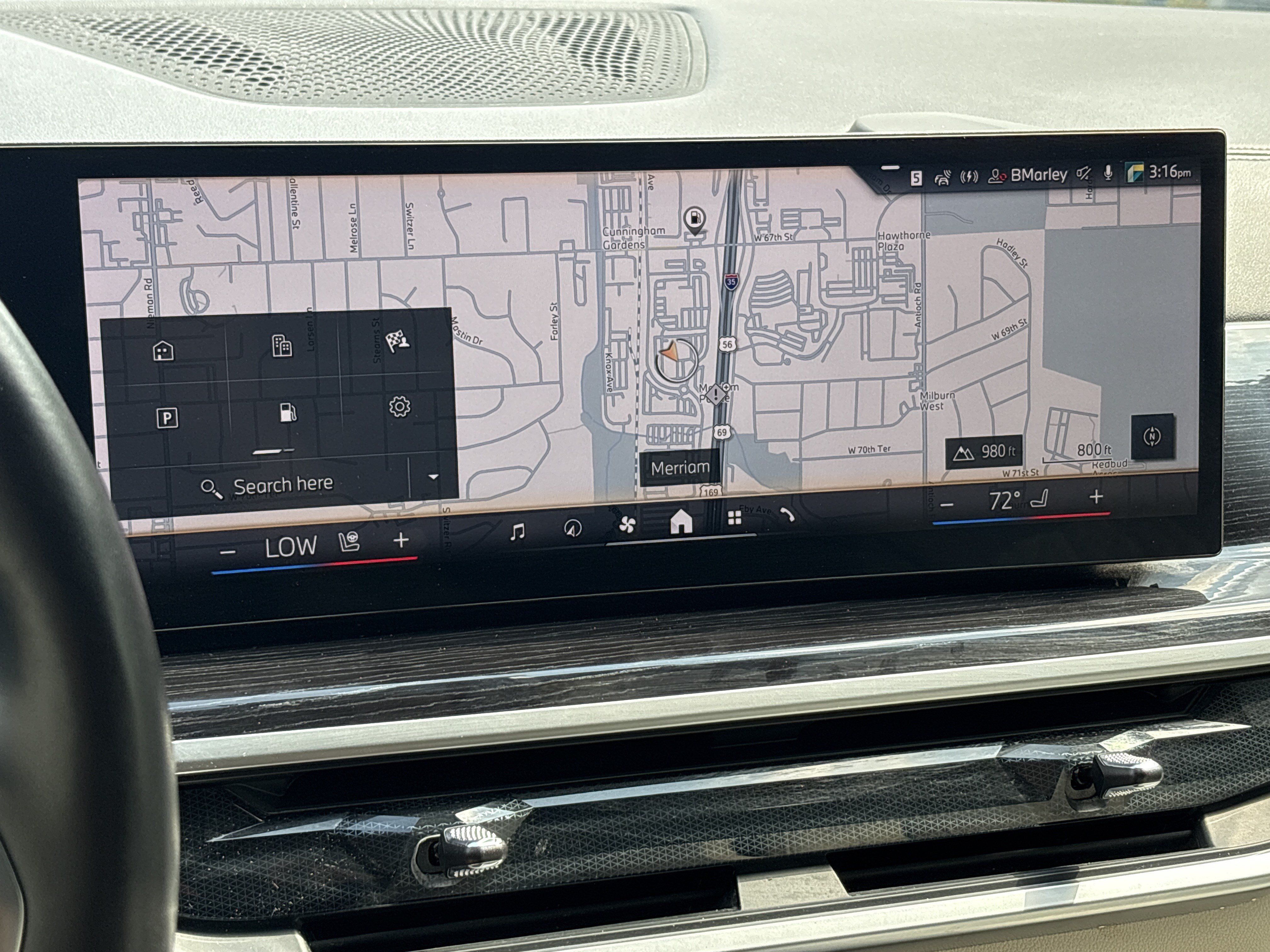 Used 2025 BMW X7 xDrive40i w/ M Sport Package AWD/4WD image 24