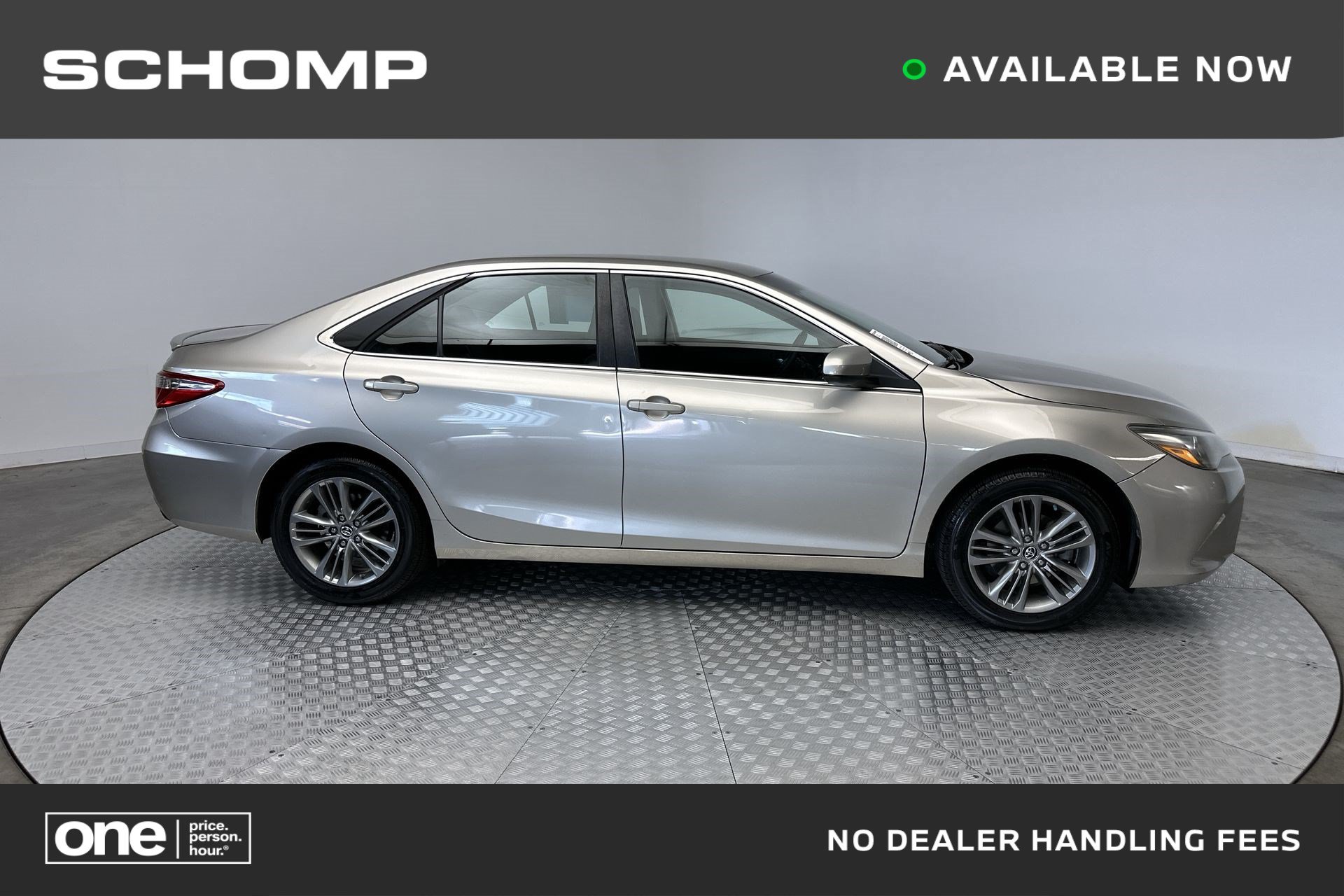 Used 2016 Toyota Camry SE FWD image 1