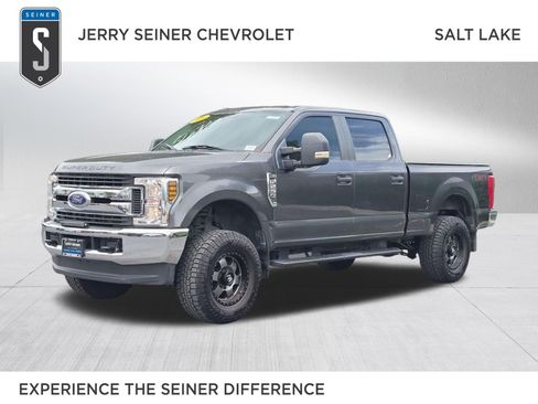 Used 2018 Ford F250 XL w/ STX Appearance Package AWD/4WD image 1