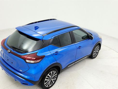 Used 2024 Nissan Kicks SR image 16