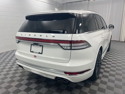 Certified 2023 Lincoln Aviator Black Label w/ Class IV Trailer Tow Package image 5