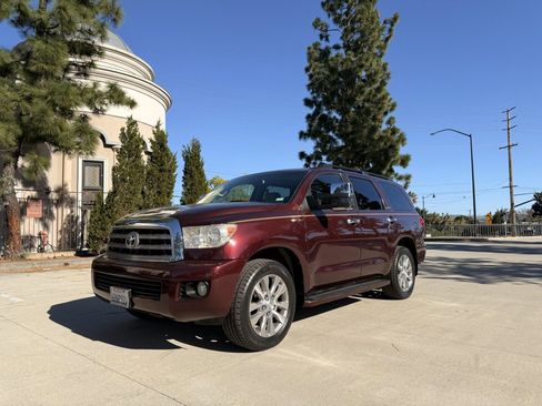 Used 2008 Toyota Sequoia Limited image 1
