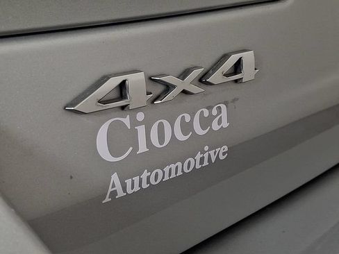 Used 2022 Jeep Grand Cherokee Limited AWD/4WD image 31