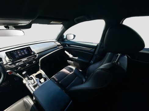 Used 2019 Honda Accord Sport image 21