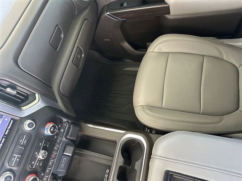 Used 2019 GMC Sierra 1500 SLT w/ SLT Premium Plus Package image 24