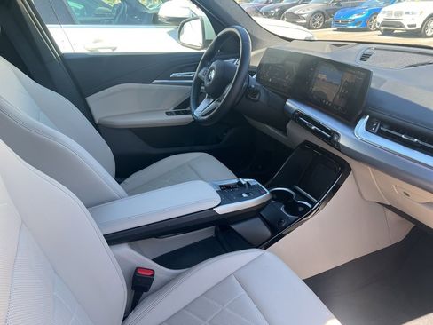 Certified 2025 BMW X1 xDrive28i image 7