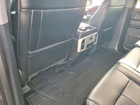 Certified 2021 Ford F450 Lariat w/ FX4 Off-Road Package image 12