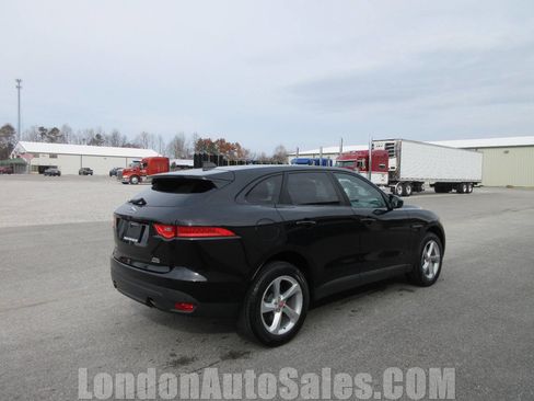 Used 2020 Jaguar F-PACE Premium image 5