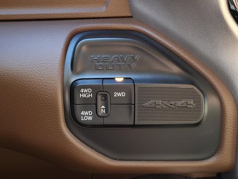 Used 2021 RAM 3500 Laramie image 35