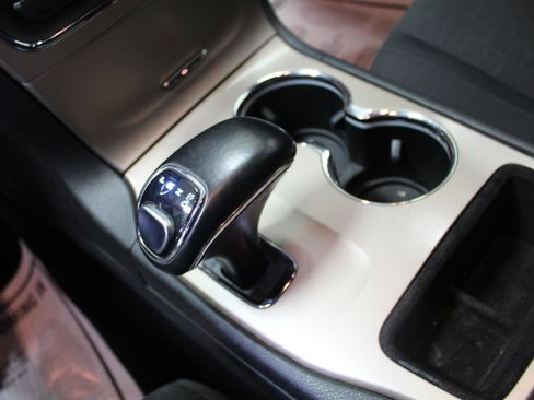 Used 2014 Jeep Grand Cherokee Laredo image 15