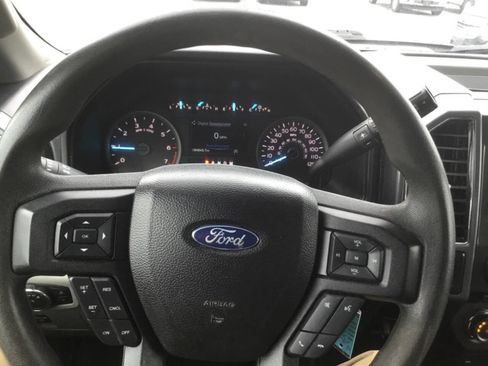 Used 2018 Ford F150 XLT w/ Trailer Tow Package image 9