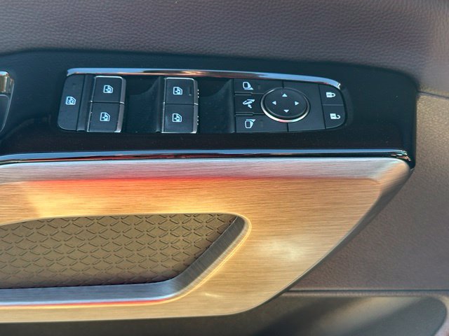 Certified 2025 Nissan Pathfinder Platinum AWD/4WD image 18