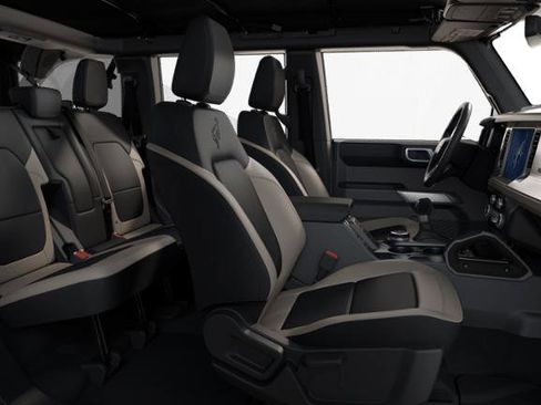 New 2025 Ford Bronco Outer Banks image 6