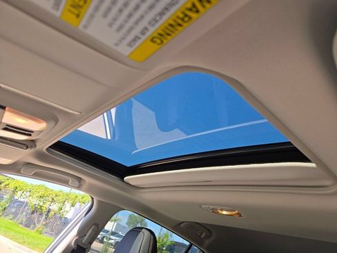 Certified 2024 Subaru Crosstrek 2.5i Limited w/ Crosstrek Mirror Package AWD/4WD image 3