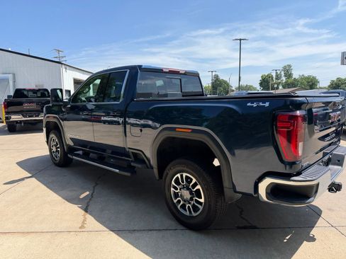 Used 2022 GMC Sierra 2500 SLE w/ SLE Convenience Package AWD/4WD image 29