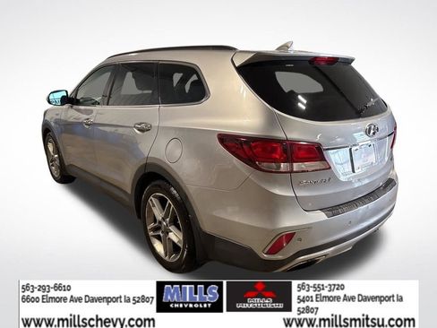 Used 2017 Hyundai Santa Fe SE image 7