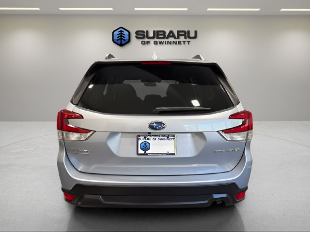 Used 2020 Subaru Forester Premium AWD/4WD image 4
