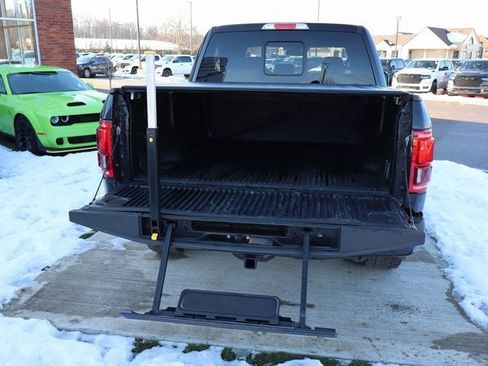 Used 2017 Ford F150 Platinum w/ Equipment Group 701A Luxury image 37