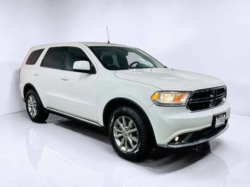 Used 2018 Dodge Durango SXT AWD/4WD image 2