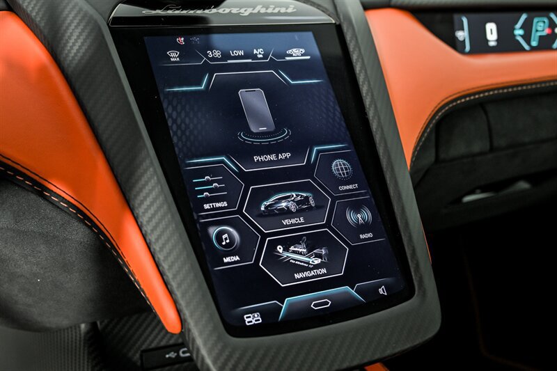 Used 2024 Lamborghini Revuelto AWD/4WD image 54