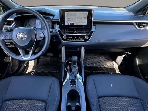 Used 2024 Toyota Corolla Cross AWD Hybrid image 7