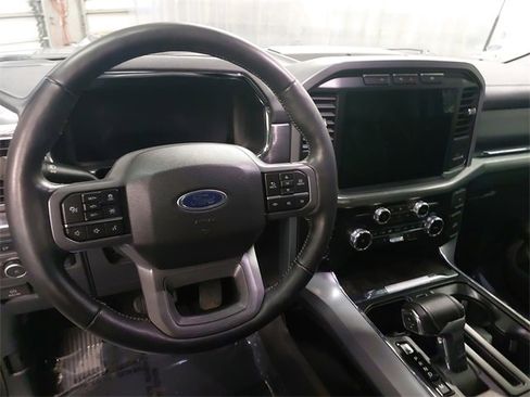 Certified 2022 Ford F150 Lariat w/ Equipment Group 502A High image 16