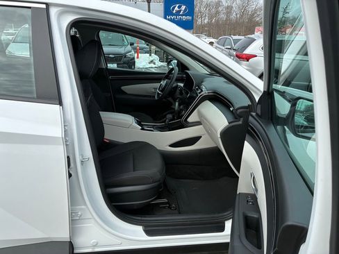 Used 2023 Hyundai Tucson SE image 21