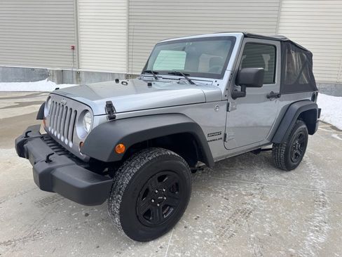 Used 2013 Jeep Wrangler Sport image 7