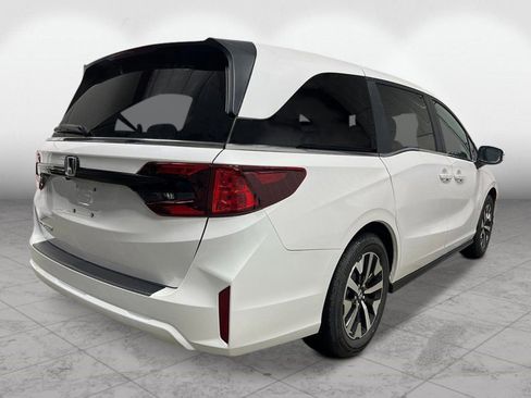 New 2026 Honda Odyssey EX-L image 5