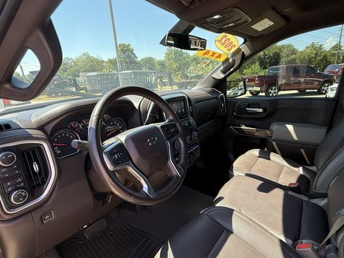 Used 2022 Chevrolet Silverado 1500 RST w/ Z71 Off-Road Package AWD/4WD image 13