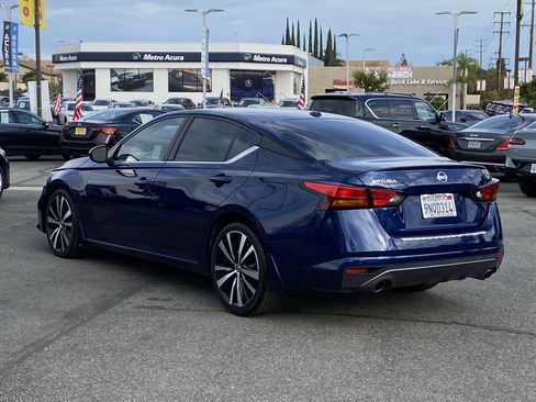 Used 2022 Nissan Altima 2.5 SR image 5