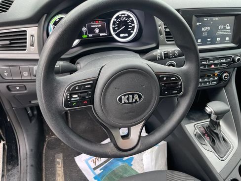 Used 2019 Kia Niro LX FWD image 7