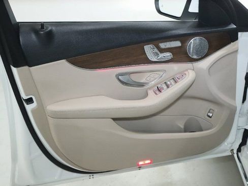 Used 2021 Mercedes-Benz C 300 4MATIC Sedan image 15