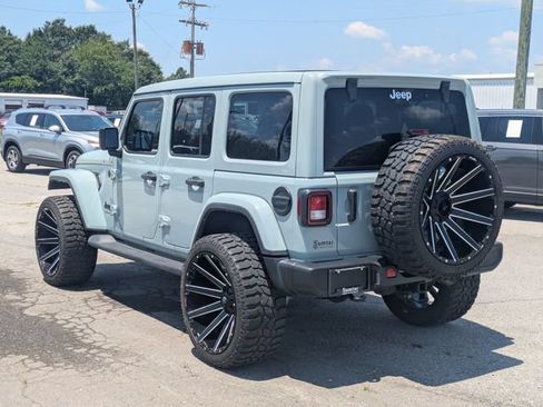 Used 2023 Jeep Wrangler Unlimited Sahara AWD/4WD image 5
