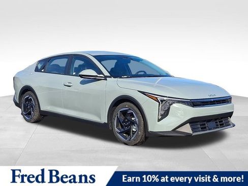 New 2025 Kia K4 EX image 1