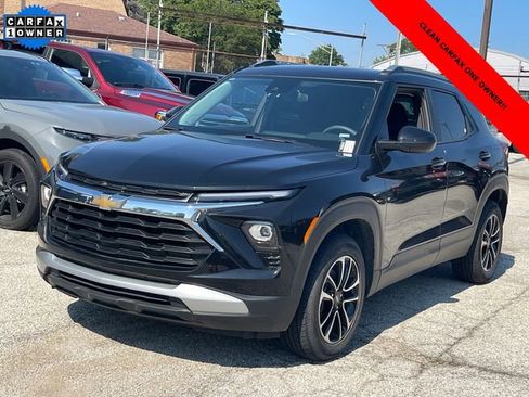 Used 2025 Chevrolet TrailBlazer LT image 1