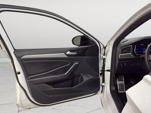 Certified 2024 Volkswagen Jetta Sport image 13